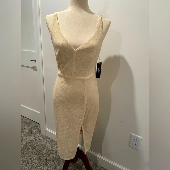 Lulus Dresses & Skirts - Lulu’s cream sequined dress, size small